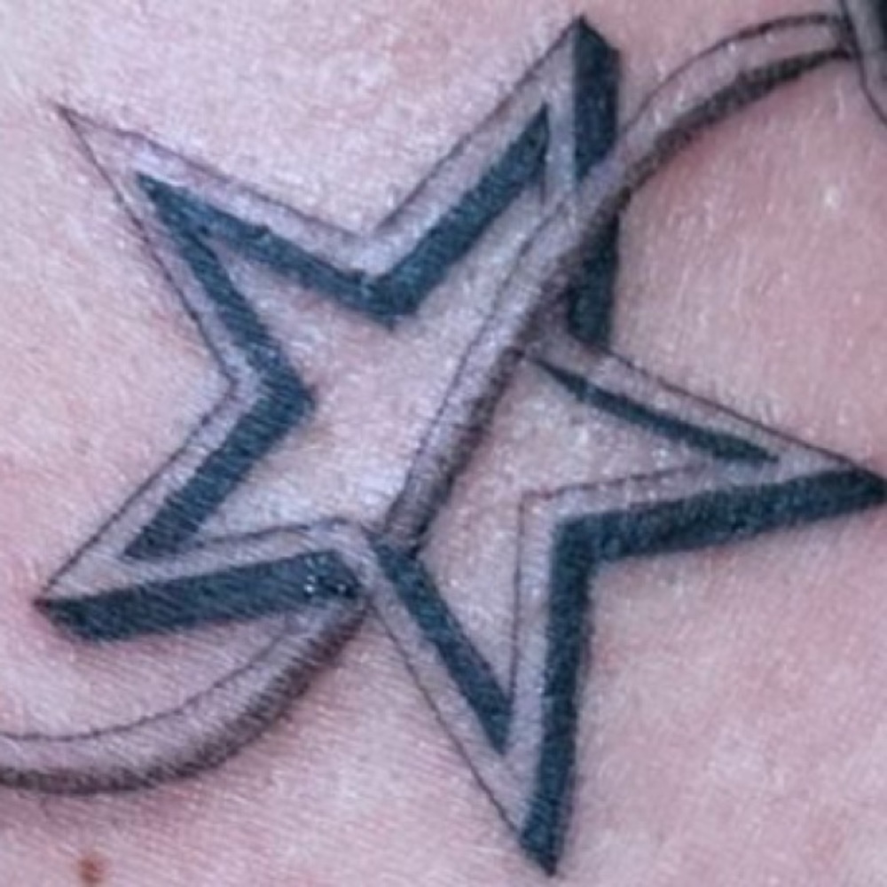 Meet your Posher, Simone